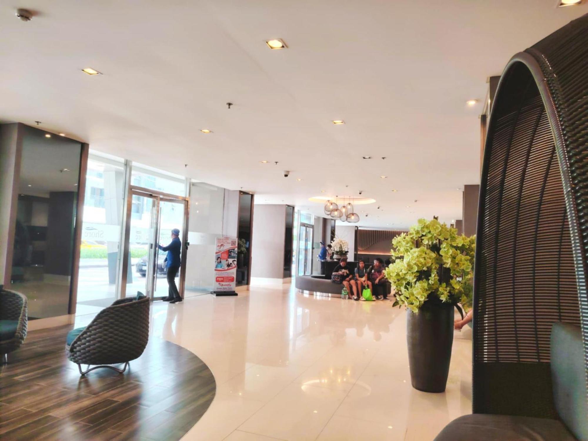 Shore One Condotel At Mall Of Asia, Philippines Pasay Exterior photo